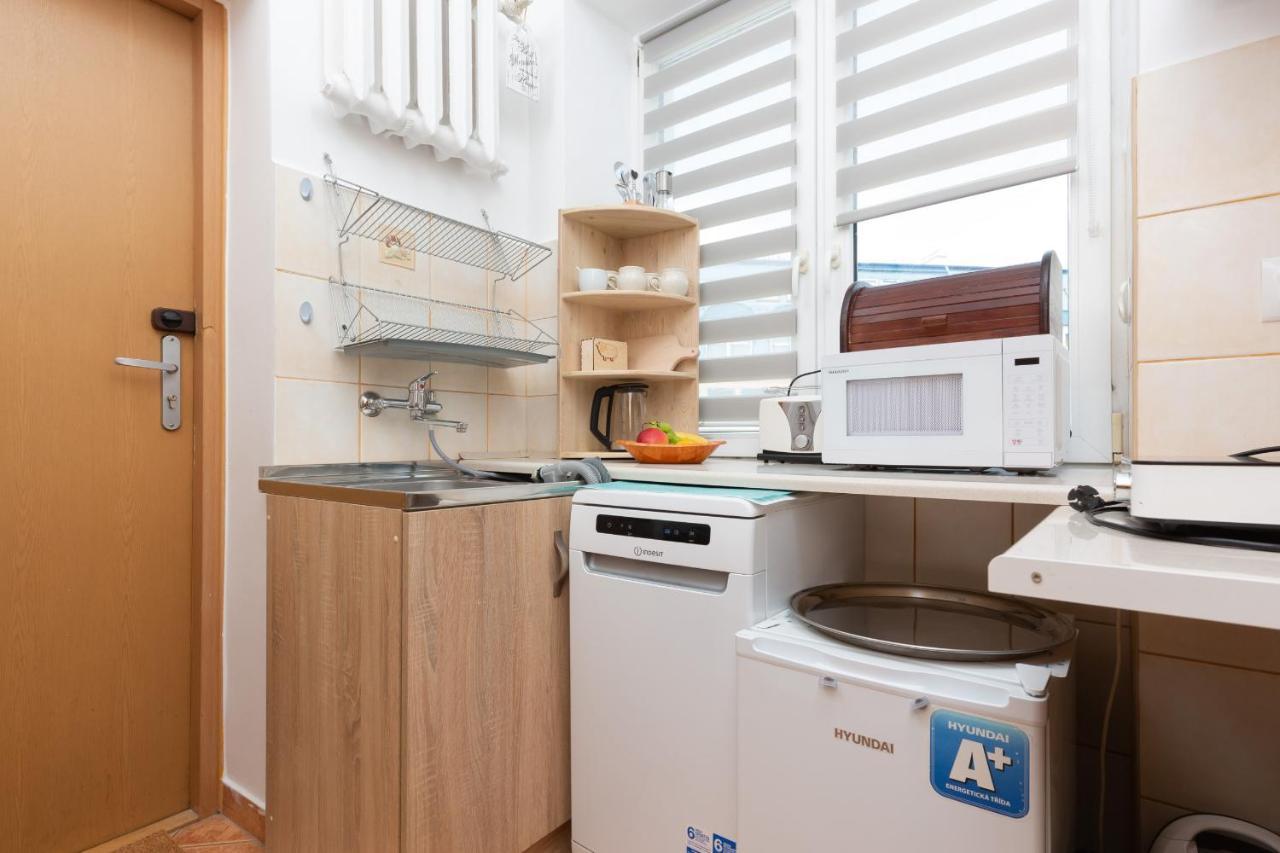 Metro Politechnika Studio Konstytucji By Renters Apartment Warsawa Bagian luar foto