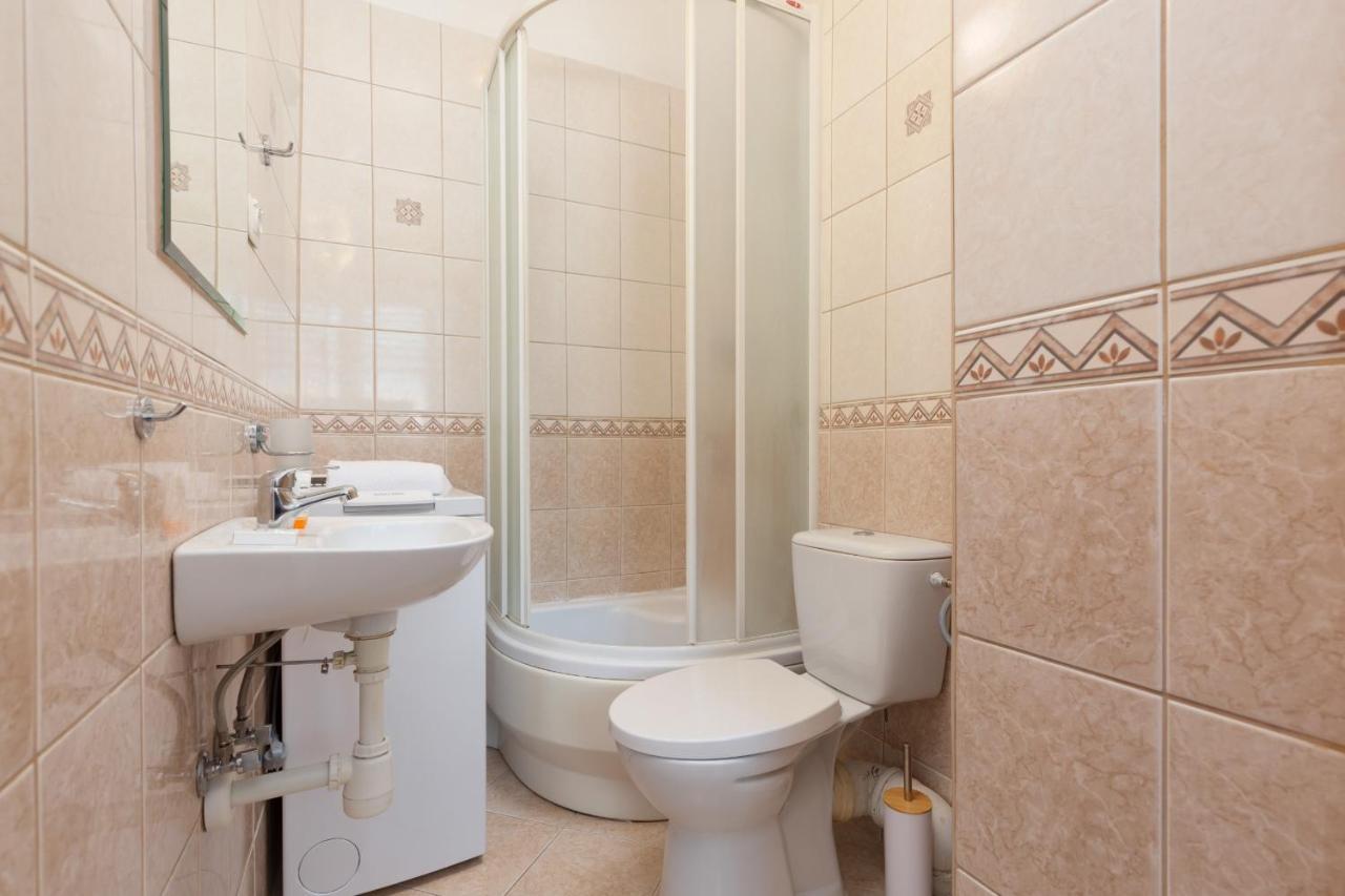 Metro Politechnika Studio Konstytucji By Renters Apartment Warsawa Bagian luar foto